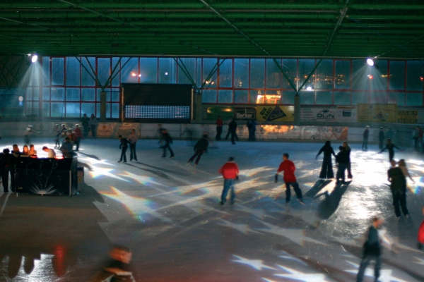 Eis-Disco in der Eissporthalle Willingen